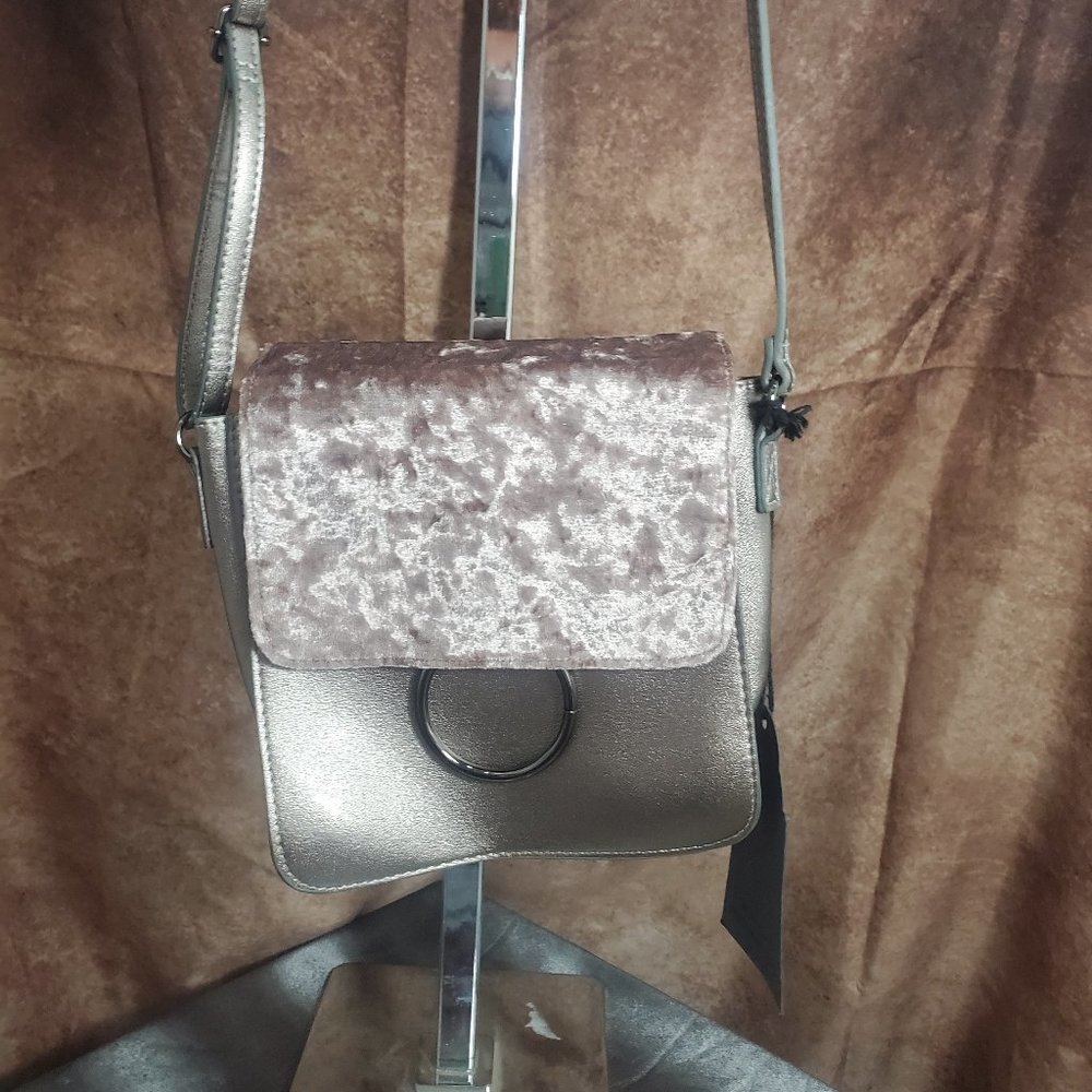 T-Shirt & Jeans Co Crossbody purse Pink Crushed velveteen, Silver PU leather NWT